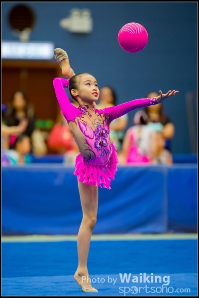 2016-04-24 Gymnastics - Ball 0110