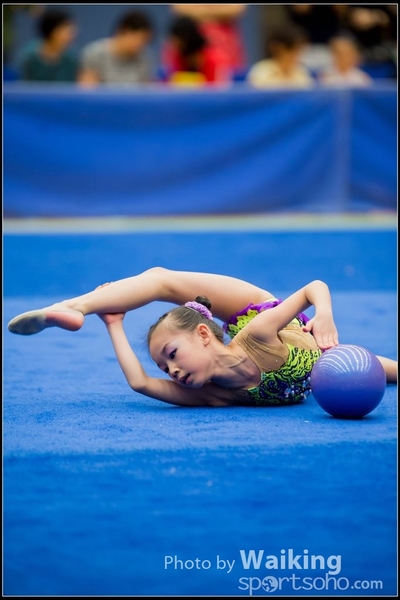 2016-04-24 Gymnastics - Ball 0122