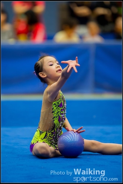 2016-04-24 Gymnastics - Ball 0123