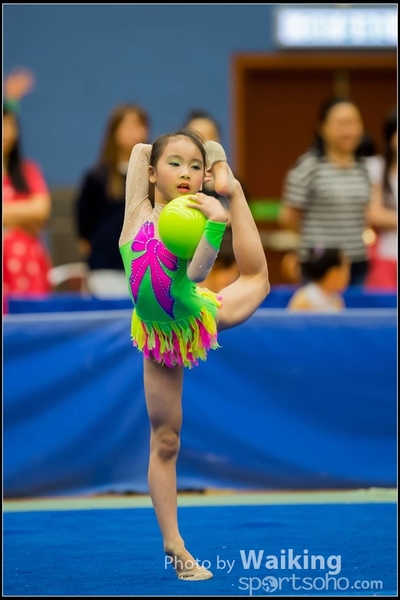 2016-04-24 Gymnastics - Ball 0128