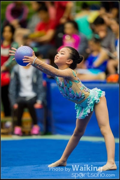 2016-04-24 Gymnastics - Ball 0132