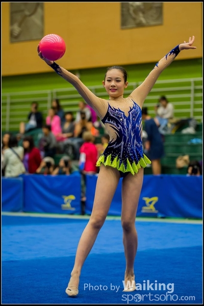 2016-04-24 Gymnastics - Ball 0192