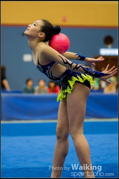 2016-04-24 Gymnastics - Ball 0194