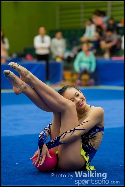 2016-04-24 Gymnastics - Ball 0201