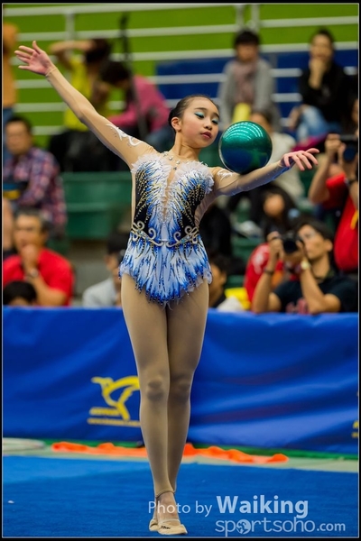2016-04-24 Gymnastics - Ball 0207