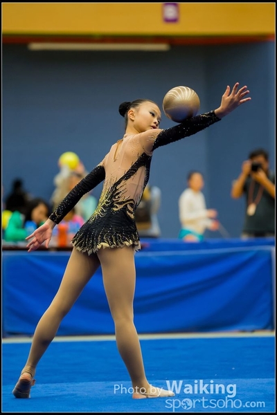 2016-04-24 Gymnastics - Ball 0215