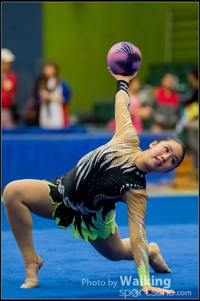 2016-04-24 Gymnastics - Ball 0218