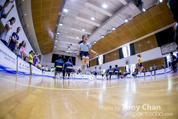 Skipping_096