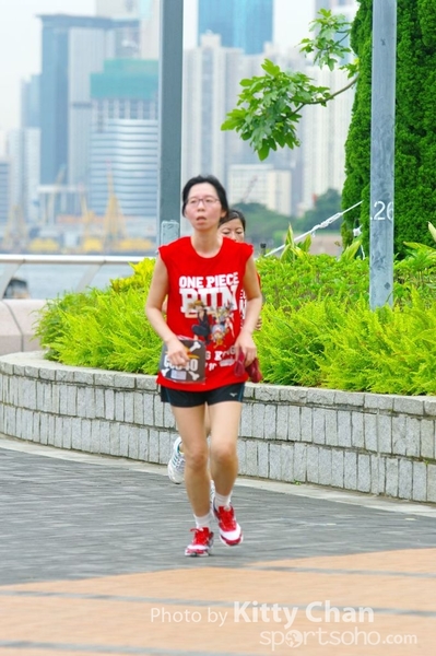SG202127