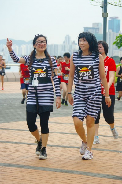 SG202454