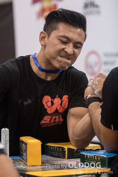 Arnold (46)