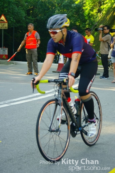 SG201558