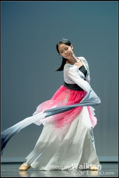 2016-10-01 Solo Dance (1st) 0661