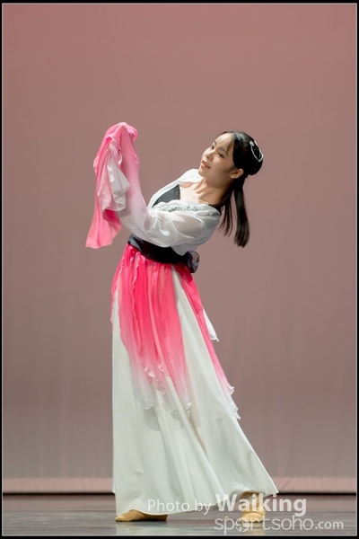 2016-10-01 Solo Dance (1st) 0667