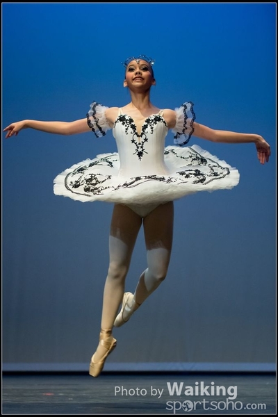 2016-10-02 Solo Dance 0525
