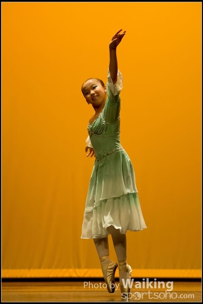2016-10-02 Solo Dance 0544