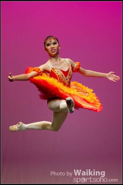 2016-10-02 Solo Dance 0600