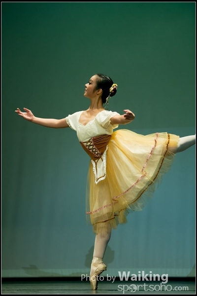 2016-10-02 Solo Dance 0740