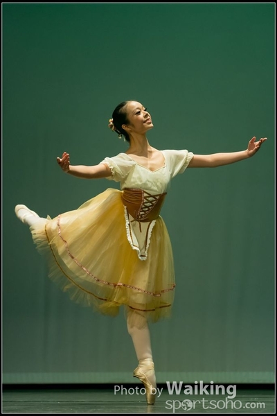 2016-10-02 Solo Dance 0743