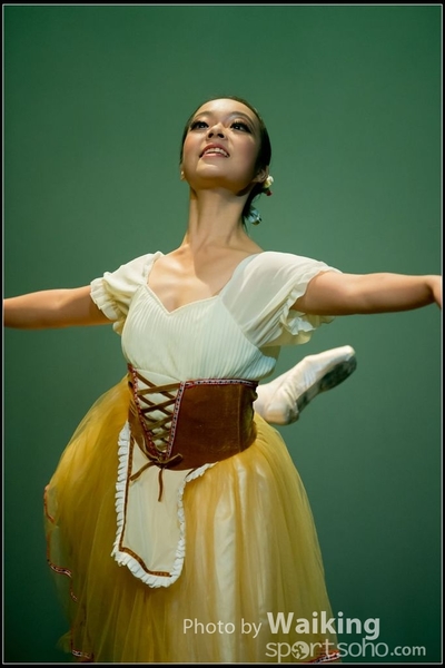 2016-10-02 Solo Dance 0746