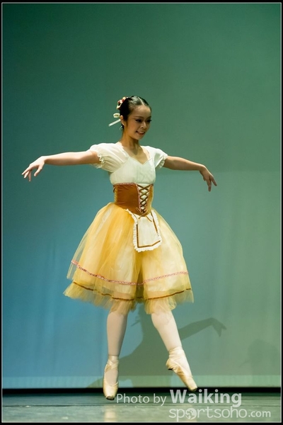 2016-10-02 Solo Dance 0751