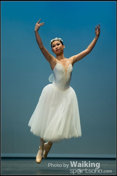 2016-10-02 Solo Dance 0803