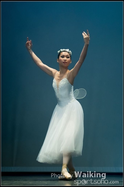 2016-10-02 Solo Dance 0804