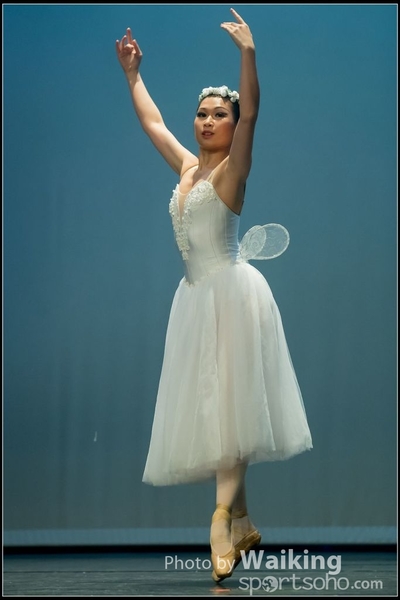 2016-10-02 Solo Dance 0805