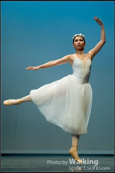 2016-10-02 Solo Dance 0808