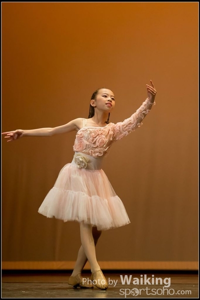 2016-10-02 Solo Dance 0829