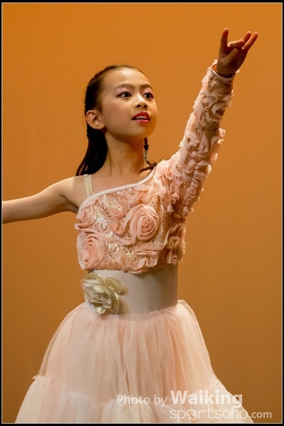 2016-10-02 Solo Dance 0830