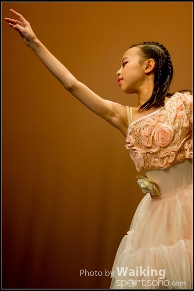 2016-10-02 Solo Dance 0831
