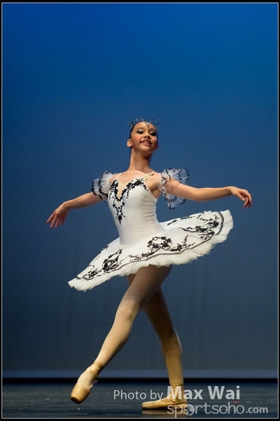 2016-10-02 Solo Dance 0516