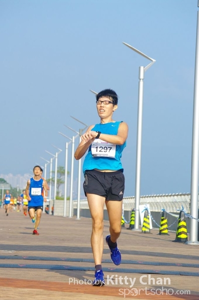 SG201085