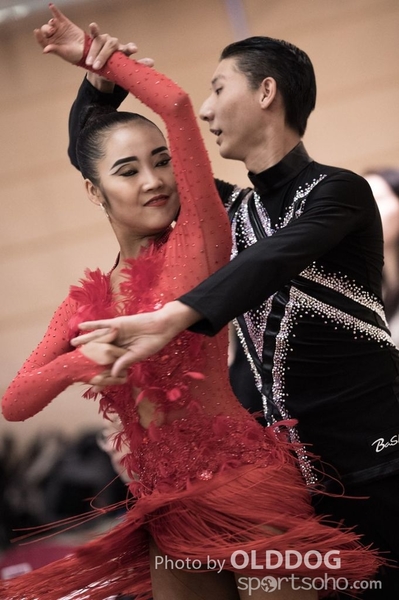 Dance (1)