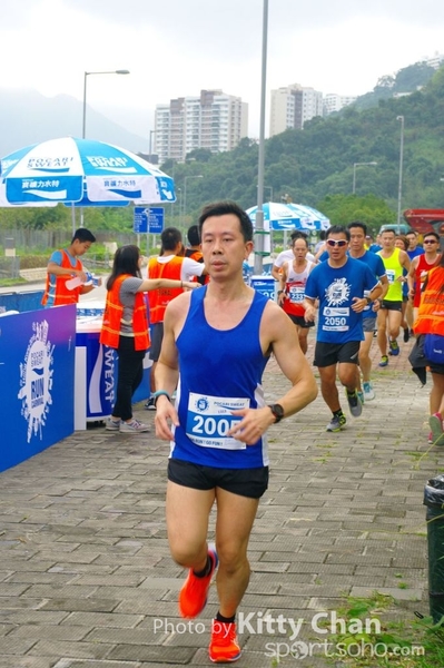 SG202123