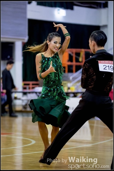 2016-12-24 Dance 1385
