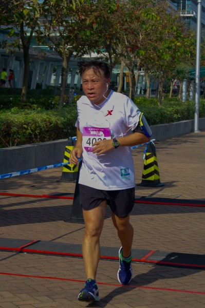 SG202243