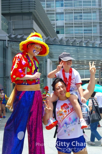 SG202053
