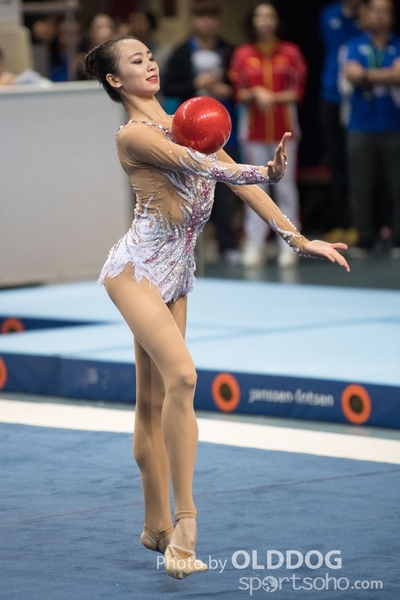 Gymnastics90