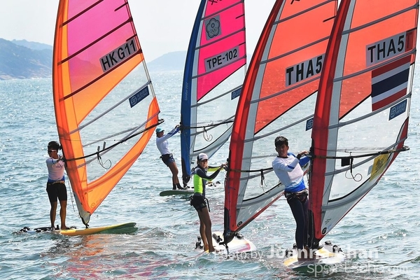 windsurf (125)