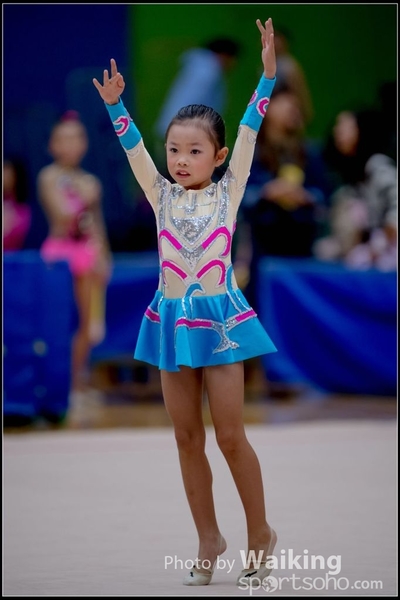 2017-11-25 Rhythmic Gym 1047