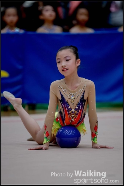 2017-11-25 Rhythmic Gym 2160