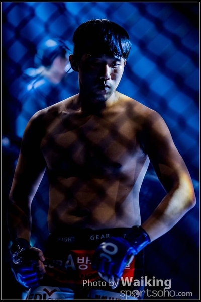 2017-12-01 MMA 0060