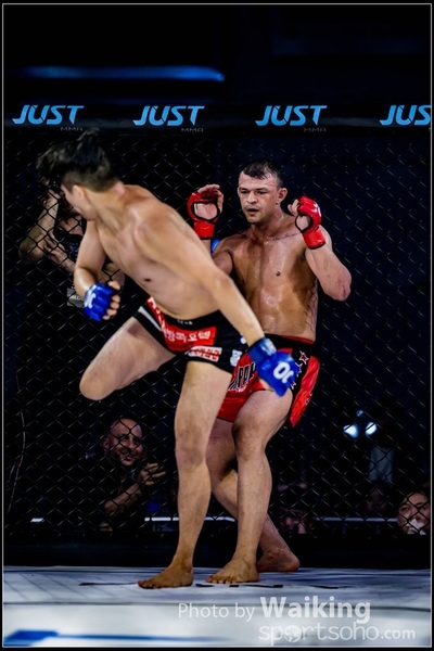 2017-12-01 MMA 0070
