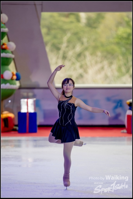 2017-12-23 Xmas Skating 0126