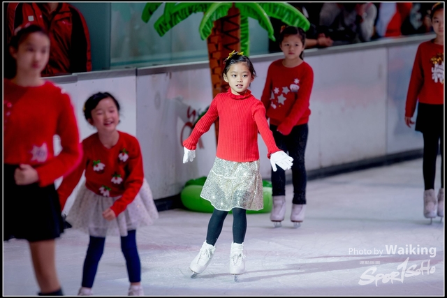 2017-12-23 Xmas Skating 0209