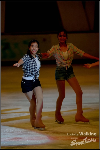 2017-12-23 Xmas Skating 0339