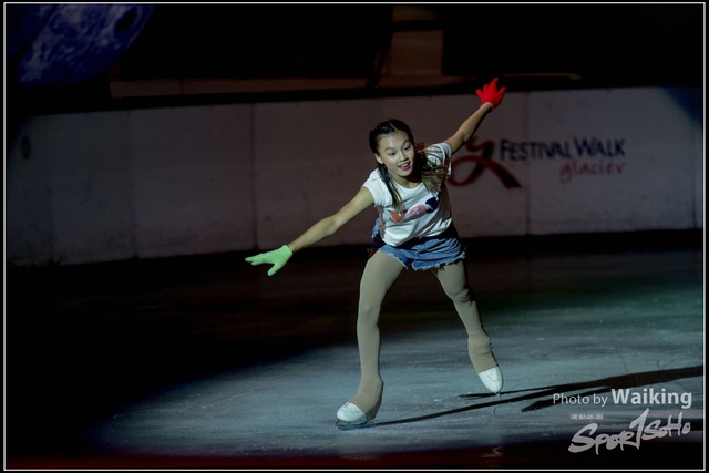 2017-12-23 Xmas Skating 0345