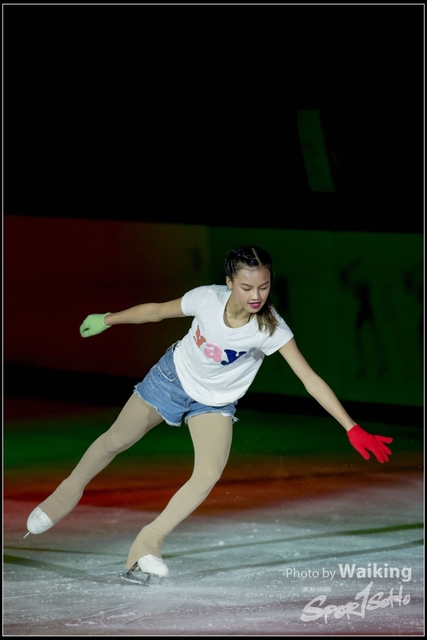 2017-12-23 Xmas Skating 0359